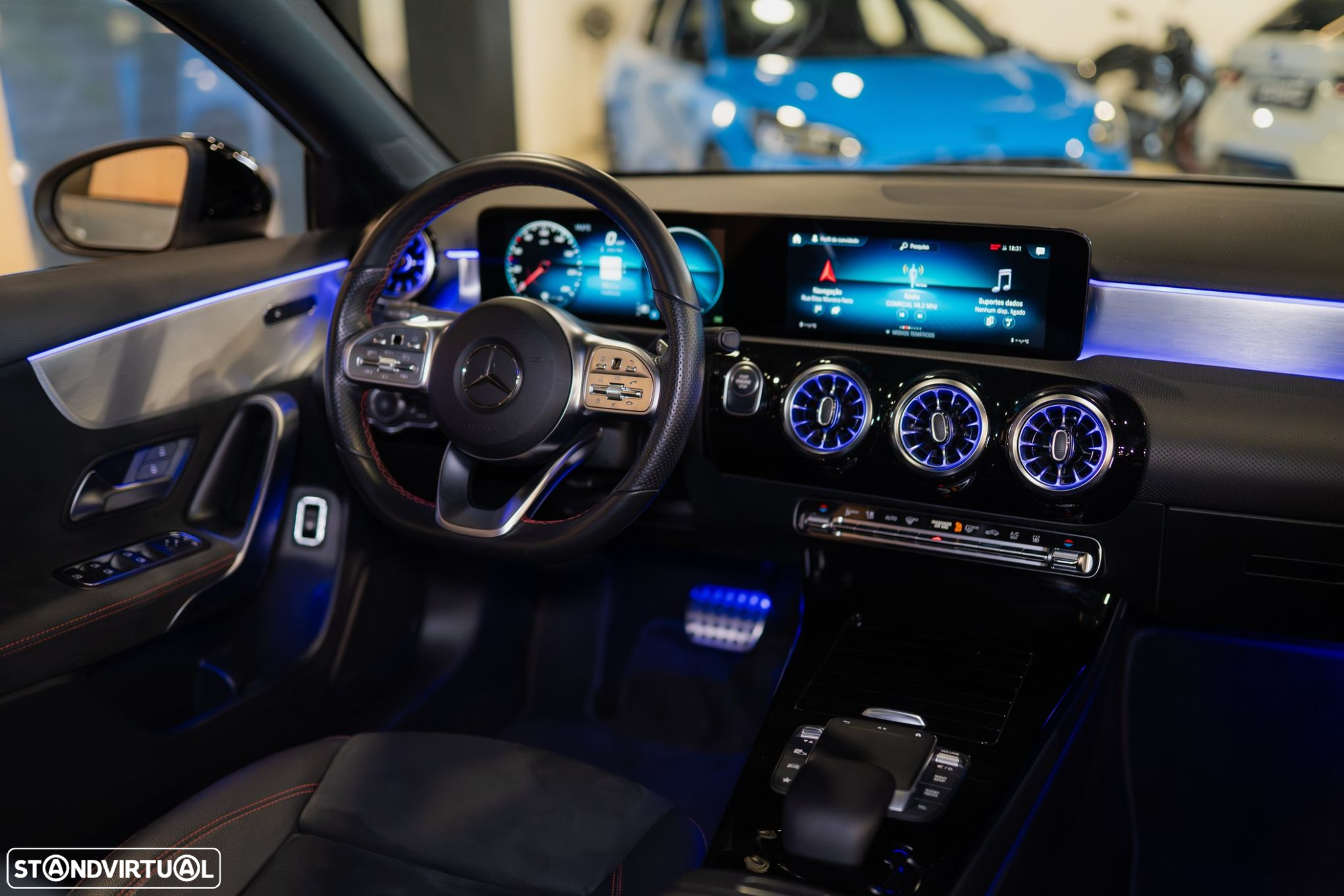 Mercedes-Benz A 250 Limousine e AMG Line - 18
