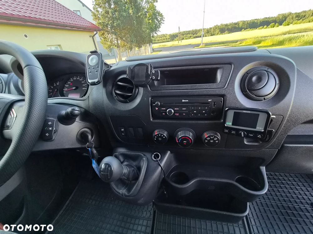 Renault Master - 32
