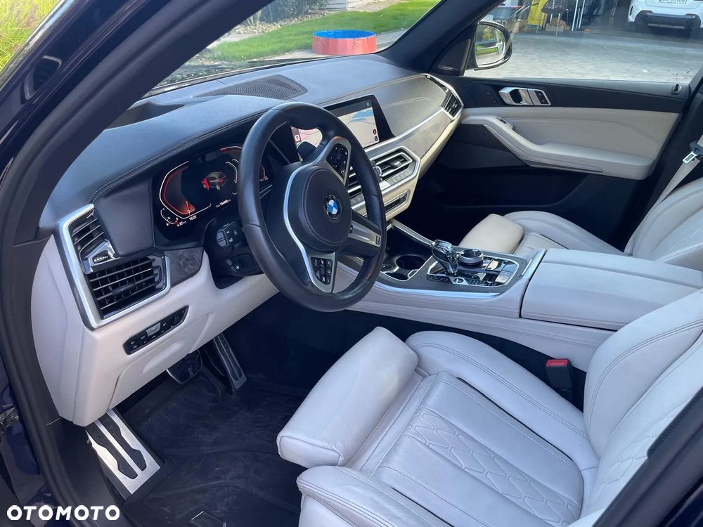 BMW X5 xDrive40i - 14