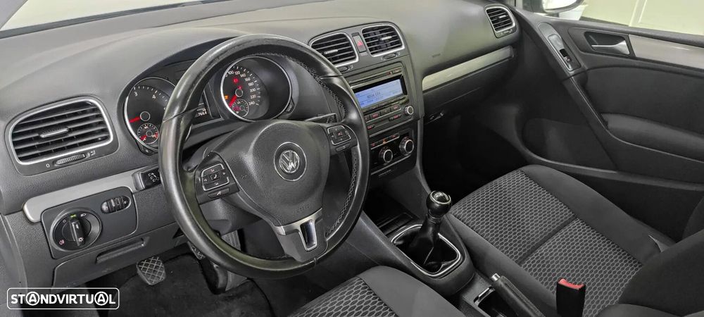 VW Golf 1.6 TDi Confortline - 18