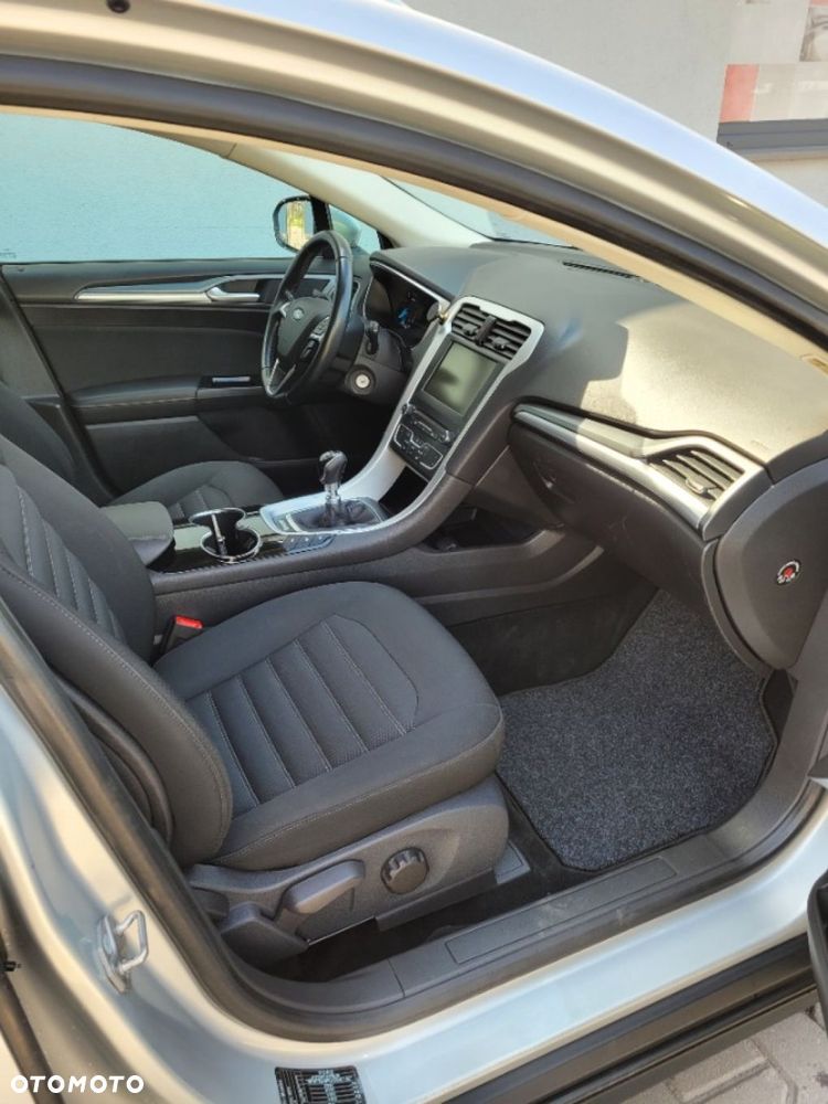 Ford Mondeo 2.0 TDCi Ambiente - 18