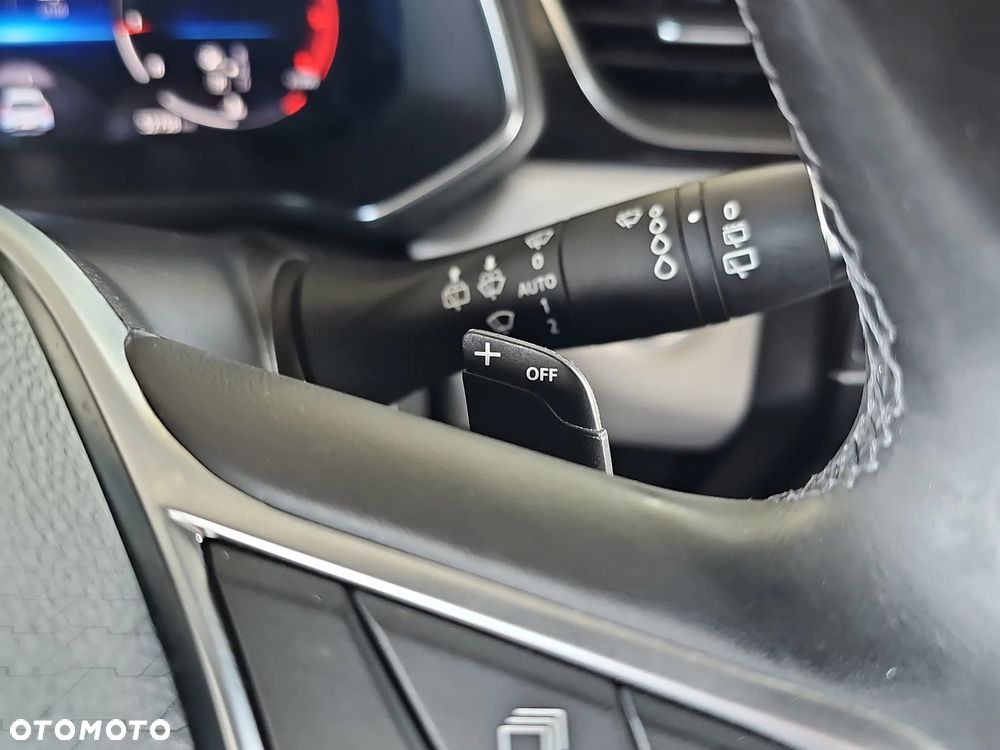Renault Captur 1.3 TCe Intens EDC - 18