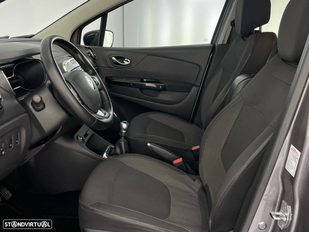 Renault Captur 1.5 dCi Exclusive - 11