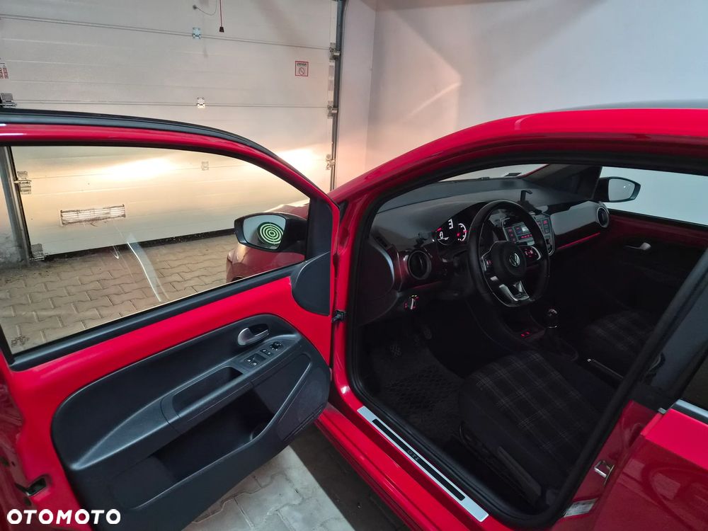 Volkswagen up! - 15