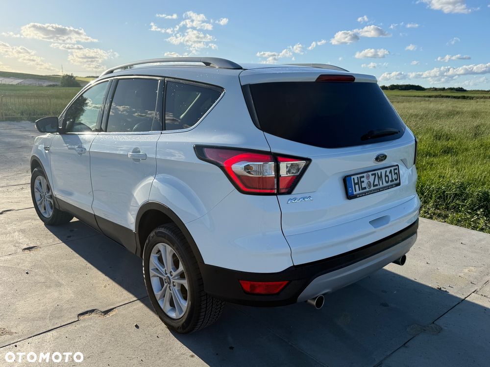 Ford Kuga 2.0 TDCi 2x4 Titanium - 12