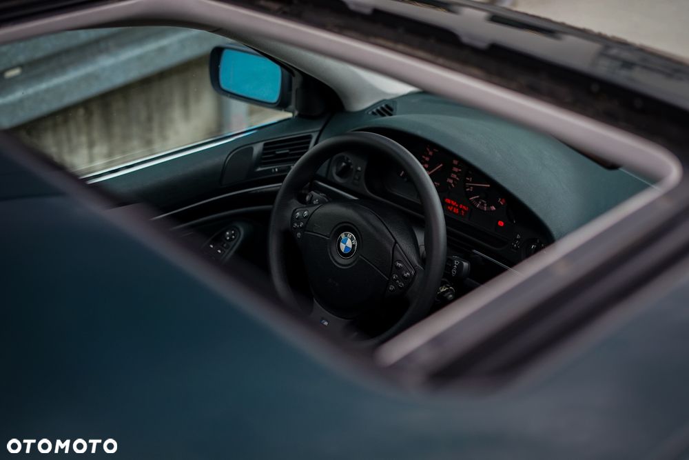 BMW Seria 5 525i - 20
