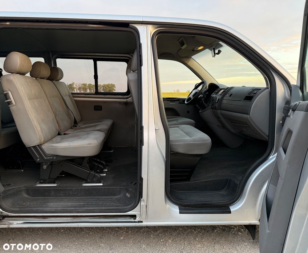 Volkswagen Transporter - 16