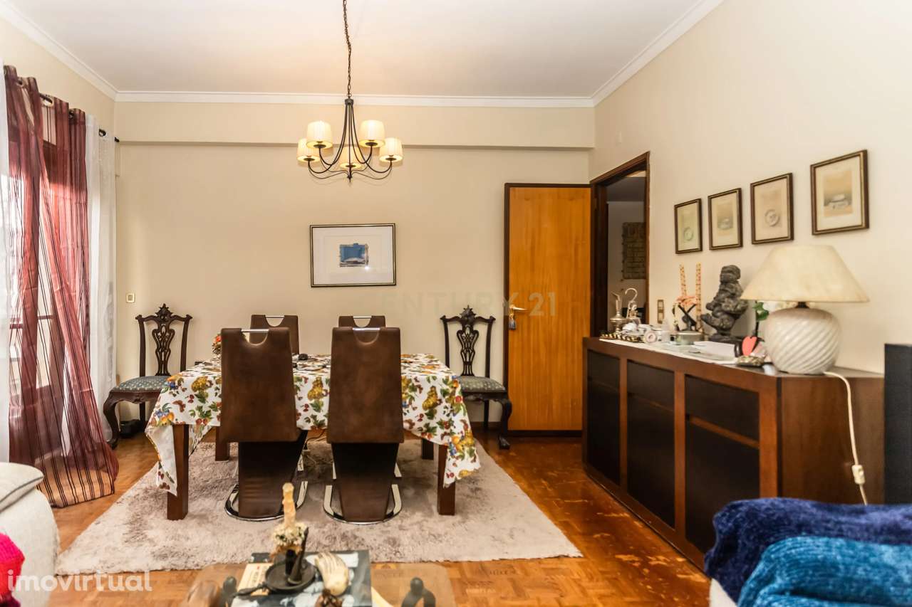 Apartamento T3 em Benfica, Lisboa com Varandas - Grande imagem: 4/34