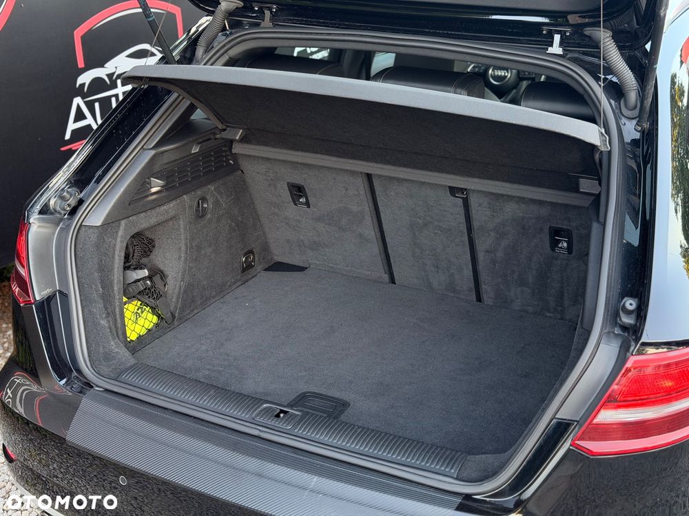 Audi A3 Sportback 2.0 TDI S line Sportpaket - 28