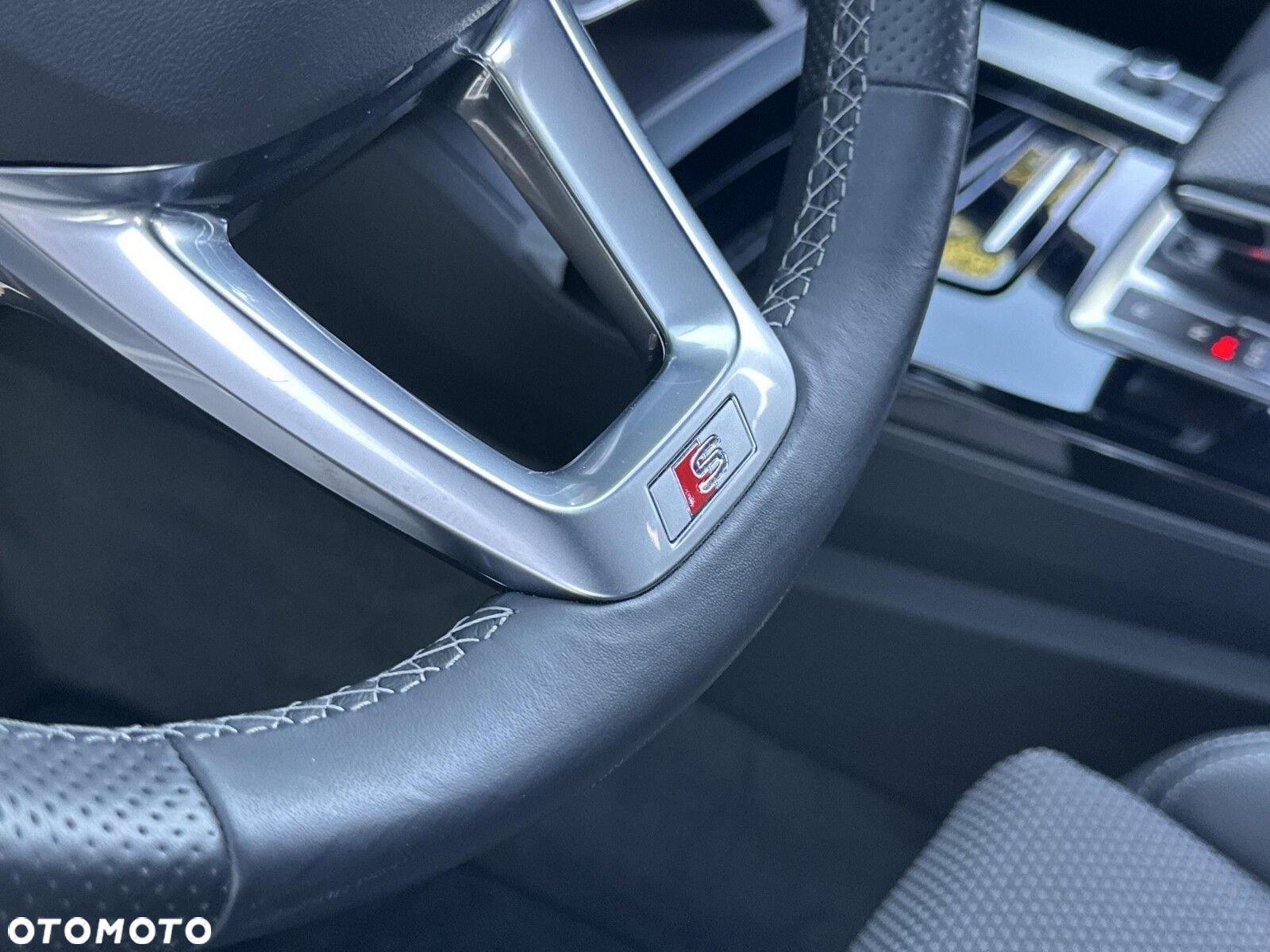 Audi Q5 Sportback - 25