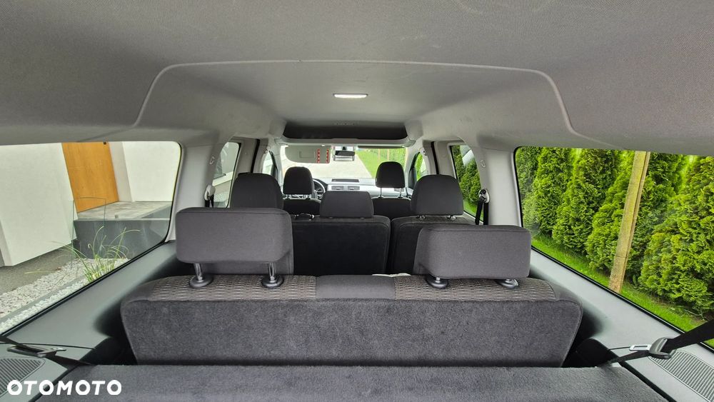 Volkswagen Caddy Maxi 2.0 TDI Comfortline DSG - 9