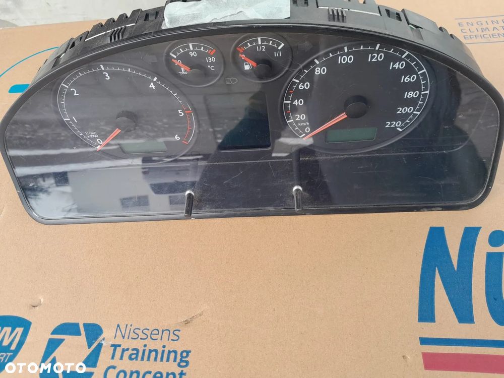 Vw T5 2.5 TDI licznik zegar 7H5920870Q