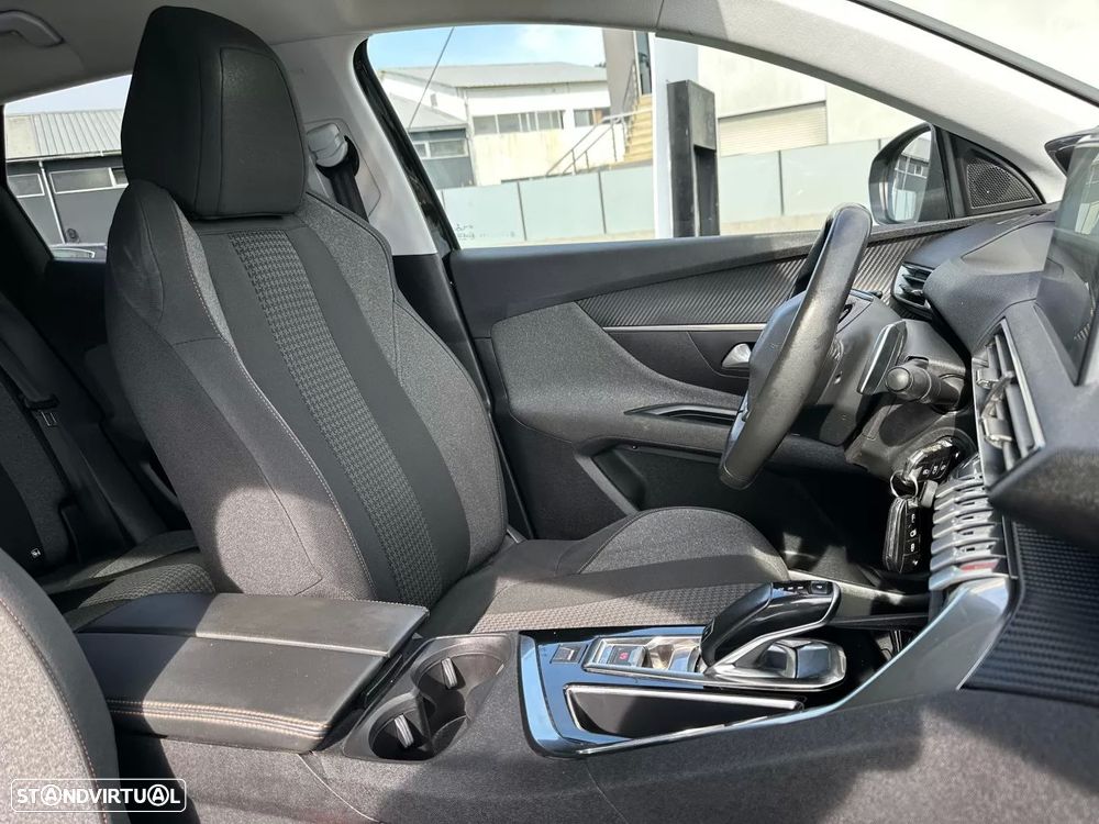 Peugeot 3008 1.5 BlueHDi Allure Pack EAT8 - 51