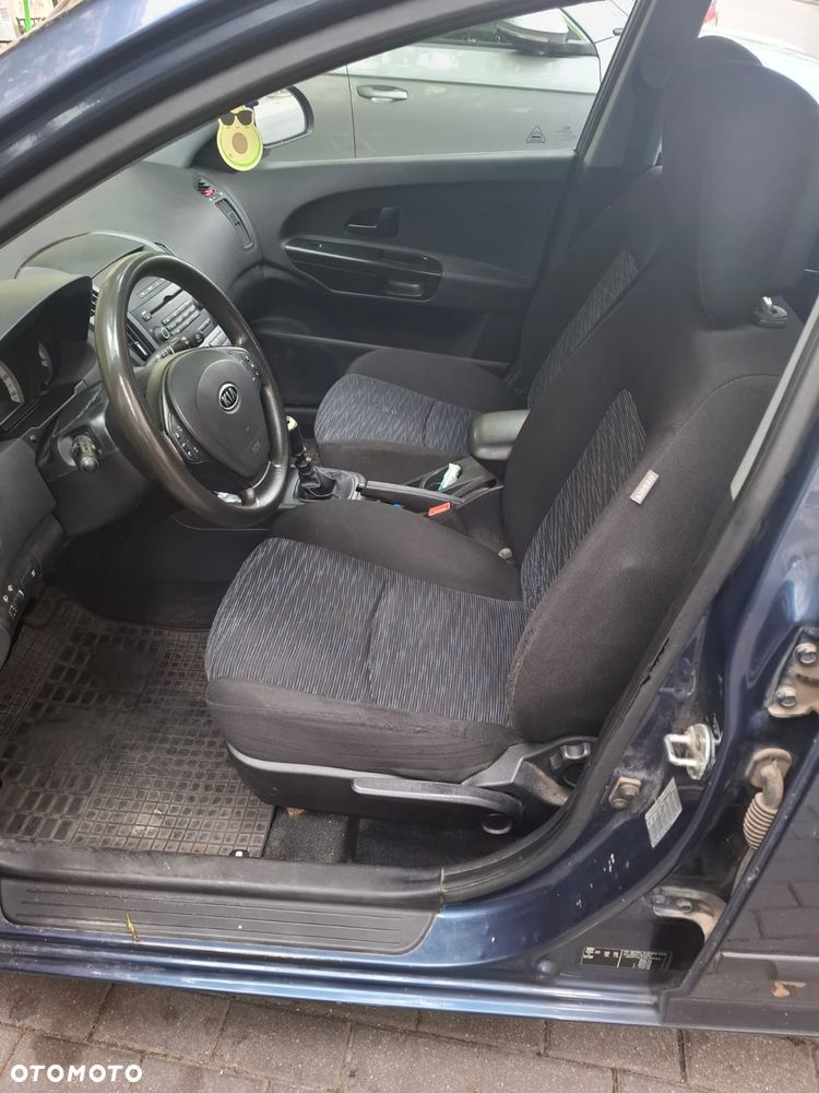 Kia Ceed 1.6 Crdi Comfort + - 9