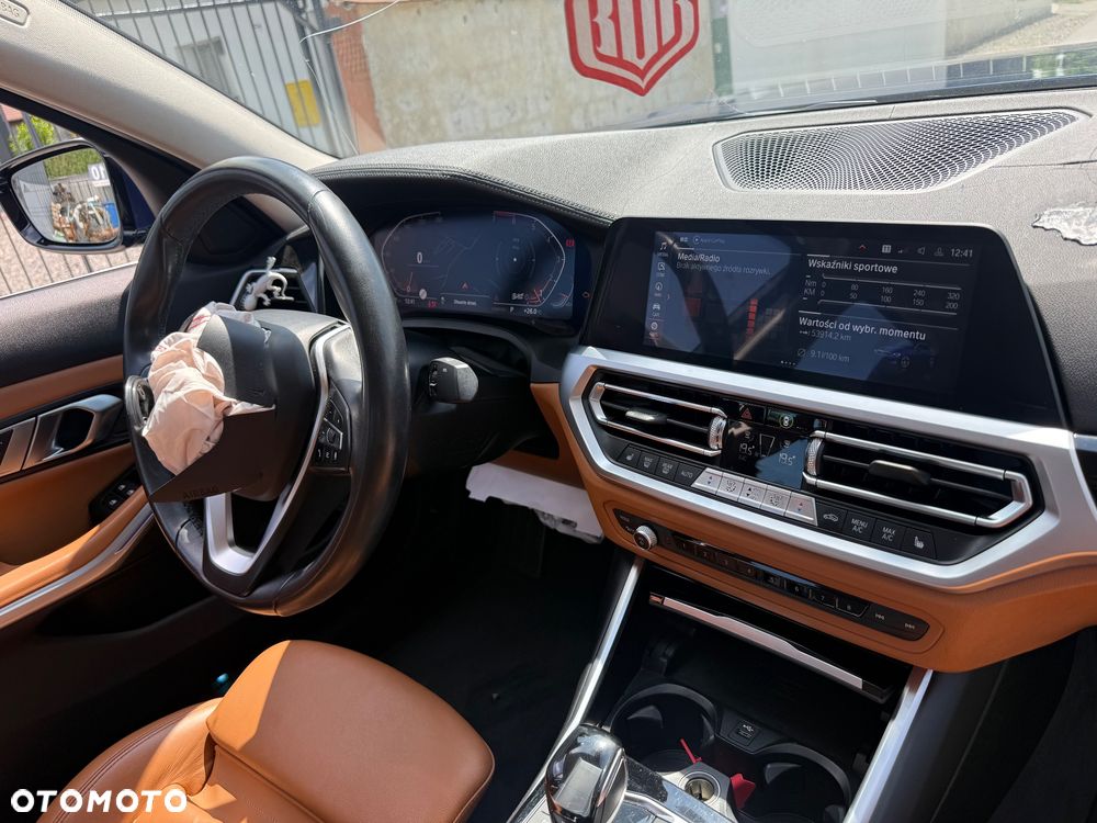BMW Seria 3 320i GPF Luxury Line Purity sport - 8