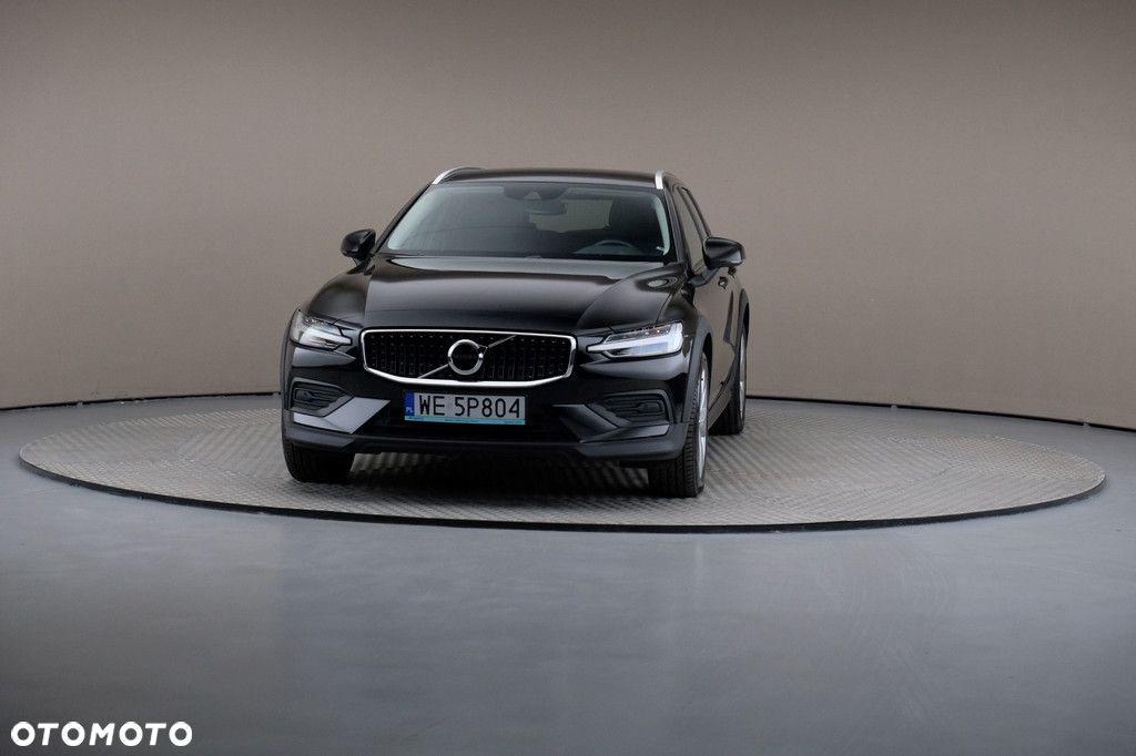 Volvo V60 Cross Country - 3