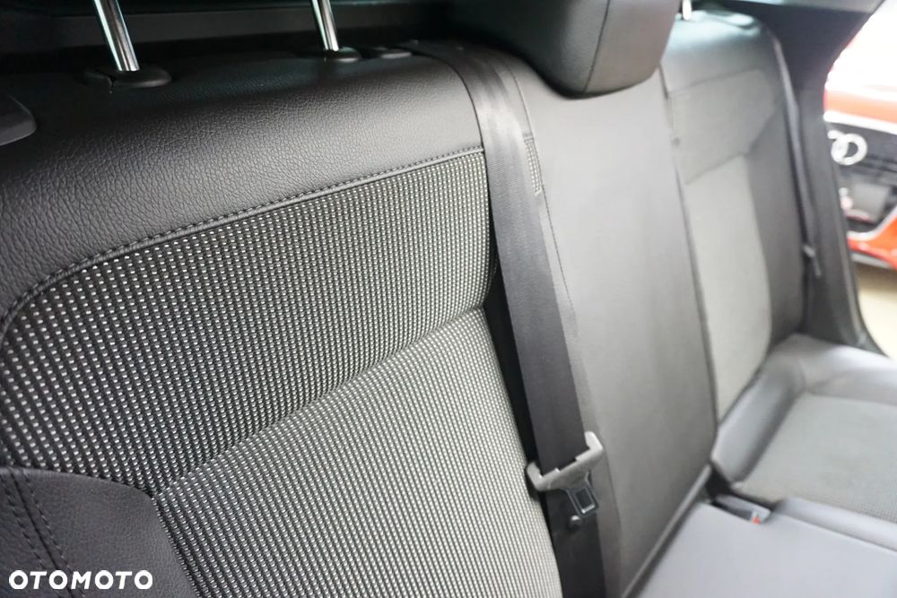 Opel Astra 1.4 Turbo Cosmo - 27