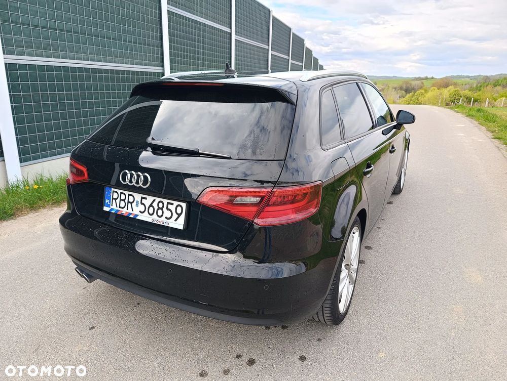 Audi A3 Sportback 2.0 TDI S line Sportpaket - 22