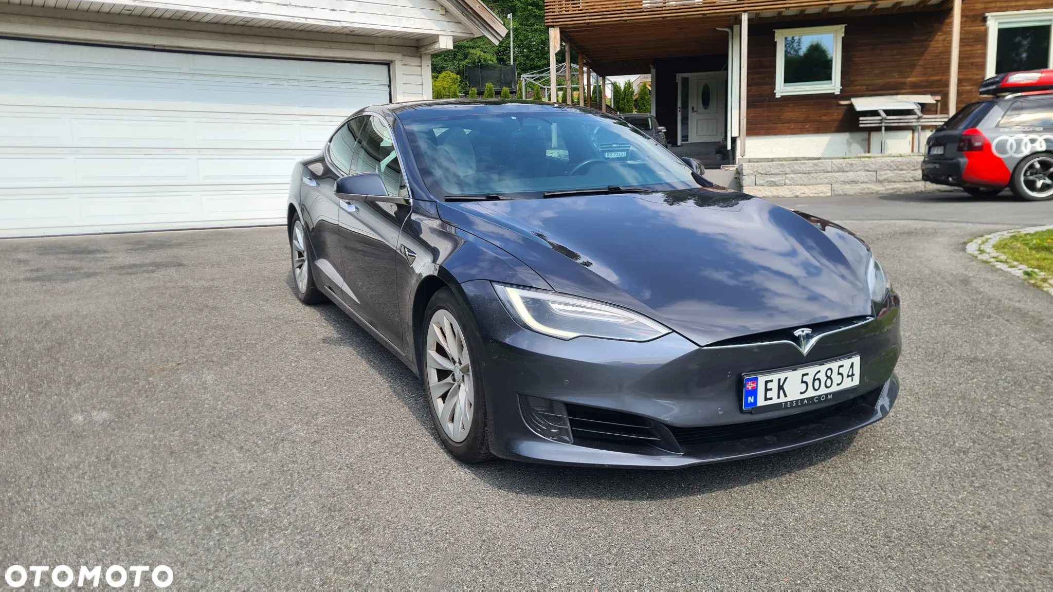 Tesla Model S Standard - 10