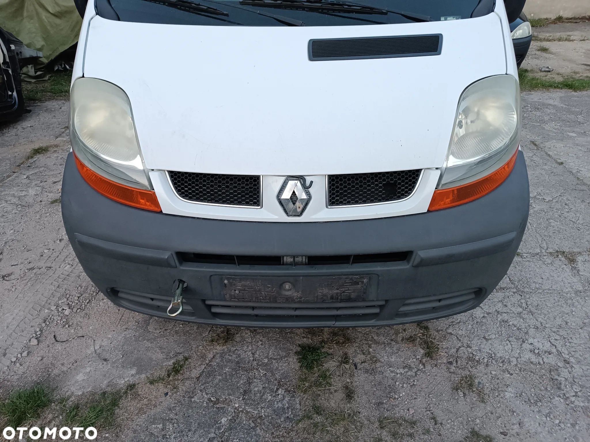 RENAULT TRAFIC  II 0D31 BIAŁY KOMPLETNY PRZÓD MASKA ZDERZAK BŁOTNIK PAS CZOŁOWY CHŁODNICE 1.9 DCI PAS LAMPY - 1