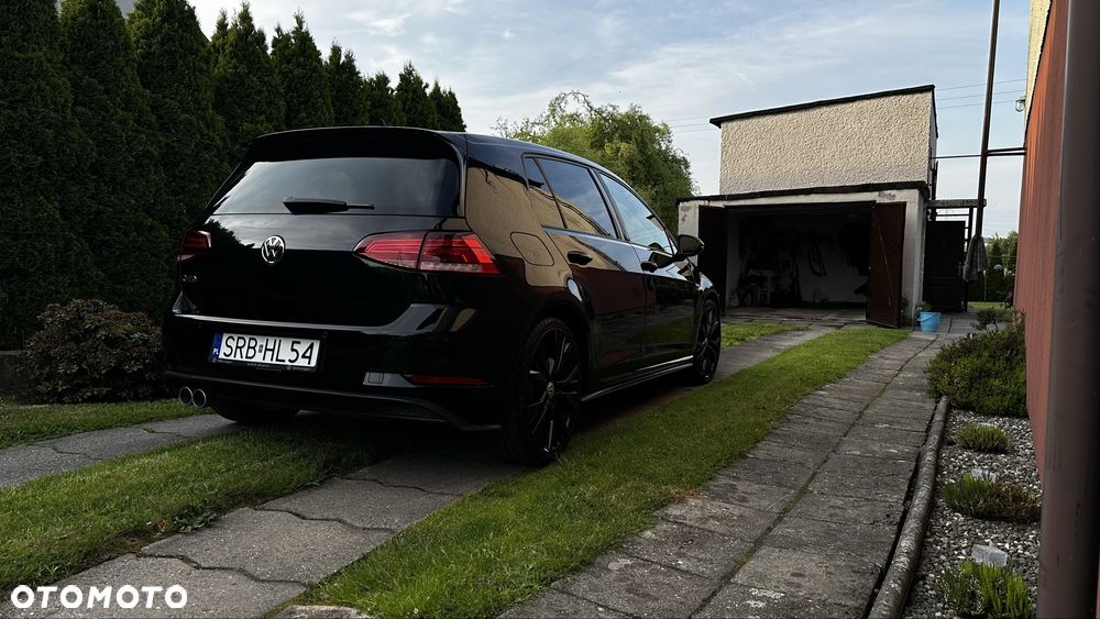 Volkswagen Golf - 2