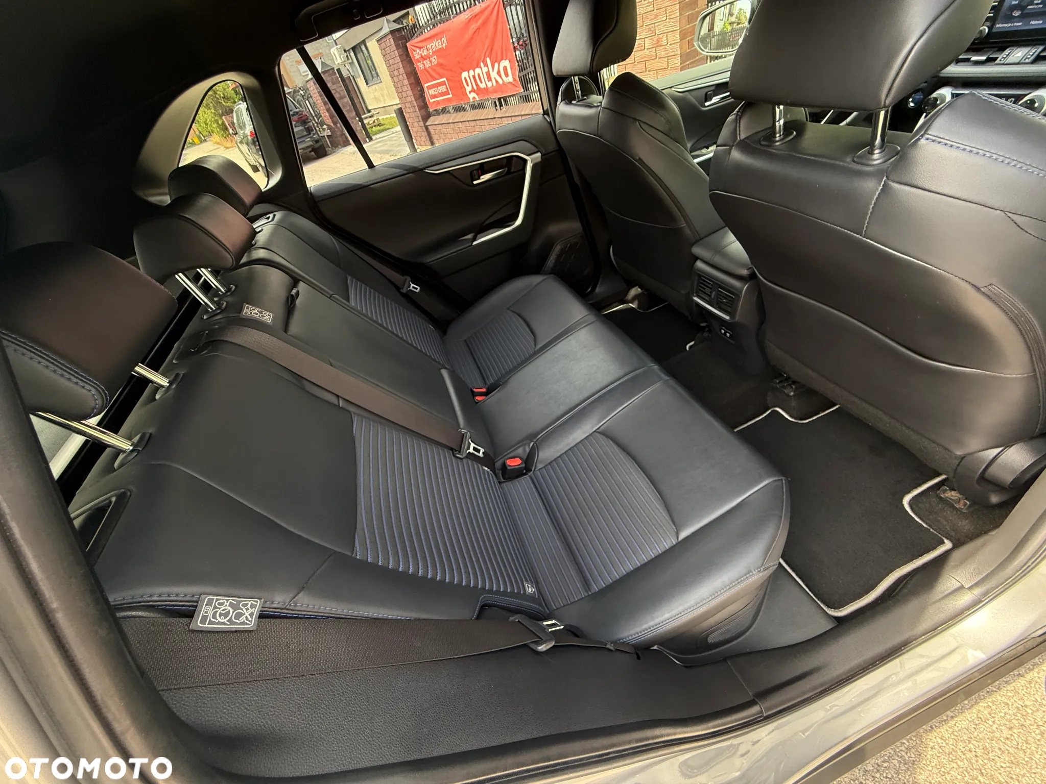 Toyota RAV4 - 34