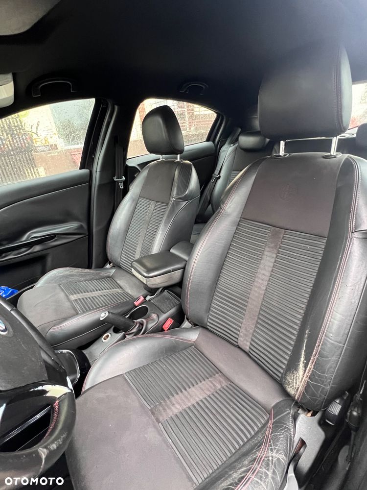 Alfa Romeo Giulietta 1.4 TB MultiAir Distinctive - 25