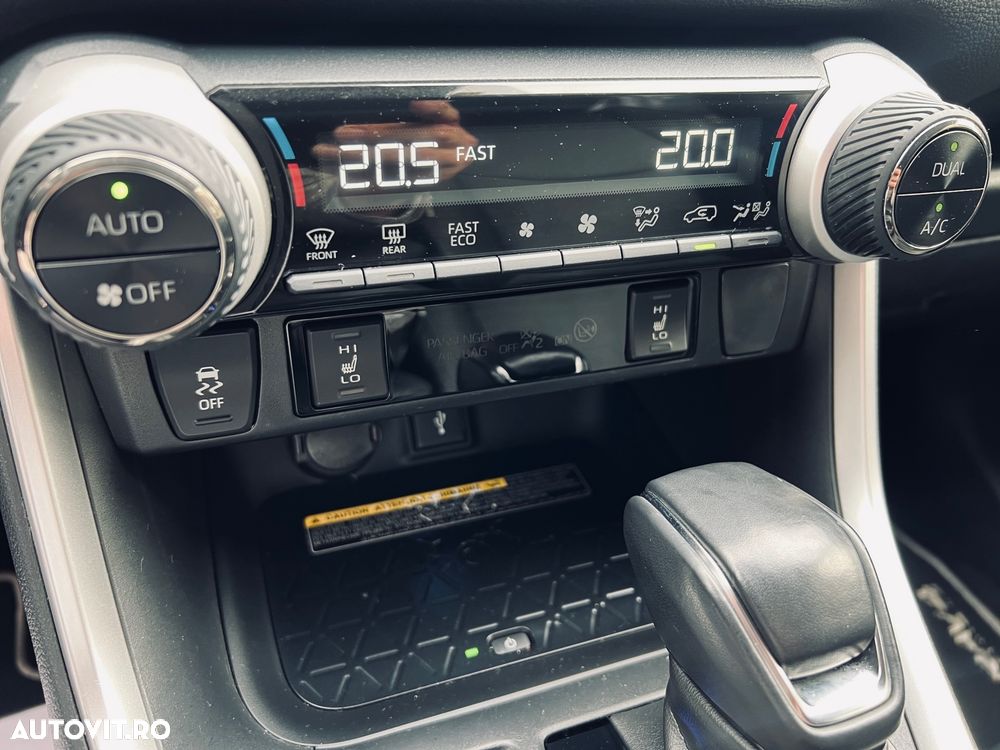 Toyota RAV4 2.5 4x4 Lounge - 12