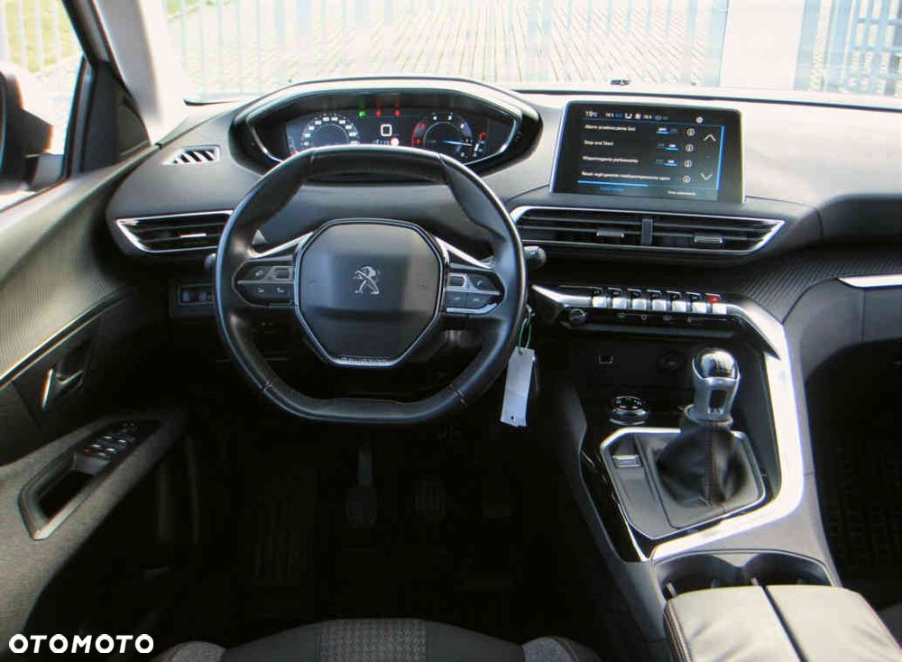 Peugeot 3008 1.5 BlueHDi Active S&S - 16