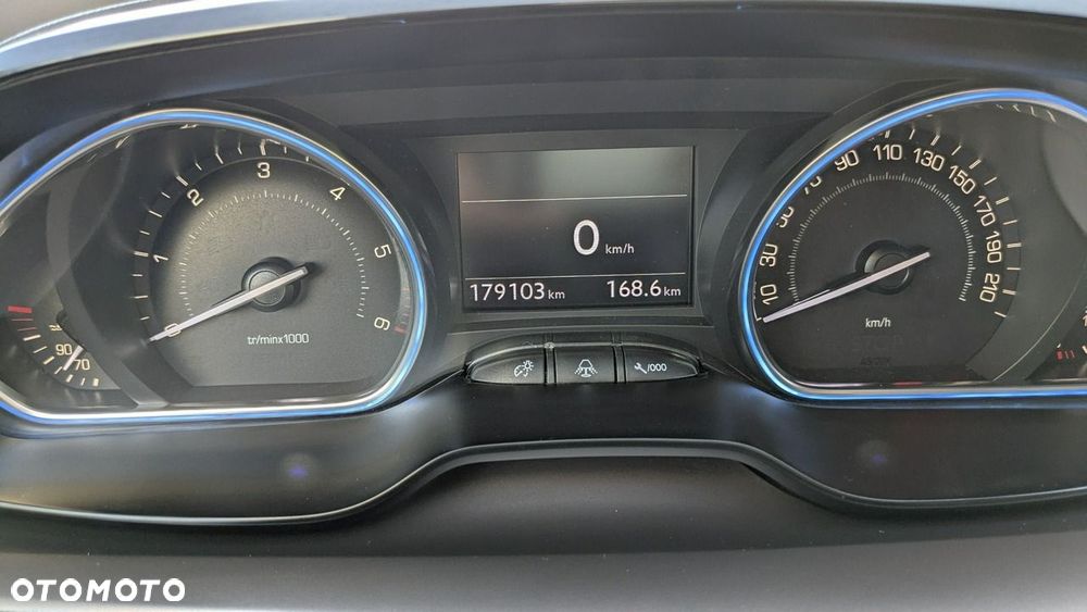 Peugeot 2008 1.6 e-HDi Active S&S - 22
