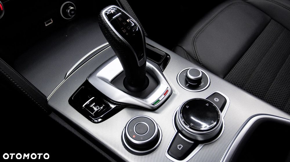 Alfa Romeo Stelvio 2.0 Turbo Sprint Q4 - 24