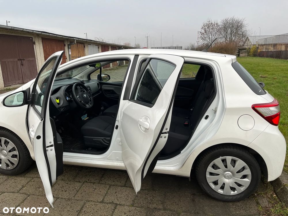 Toyota Yaris 1.0 Active - 11