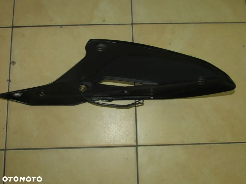 VOGE 300DS owiewka boczek lewy - 2