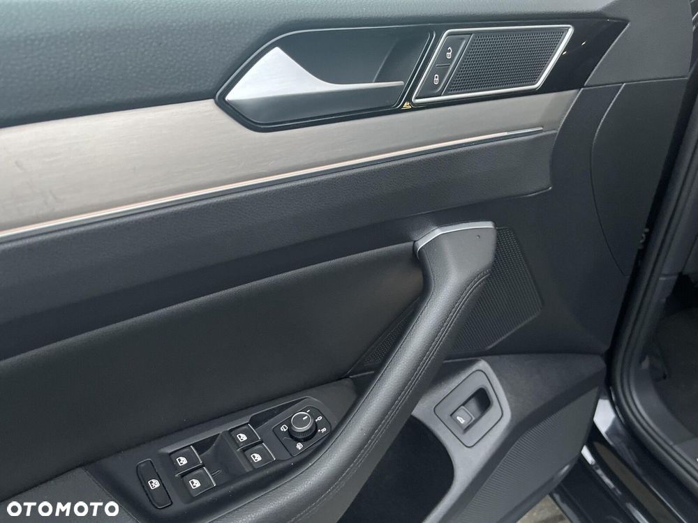 Volkswagen Passat 1.8 TSI BMT Highline - 14