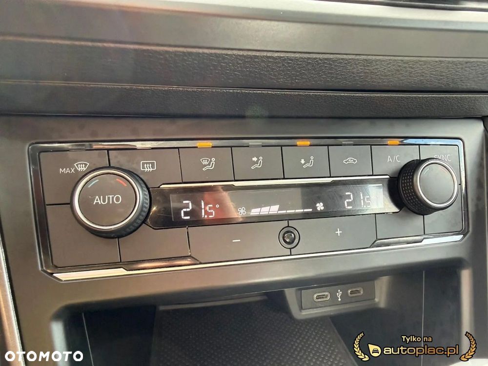 Volkswagen Polo - 28