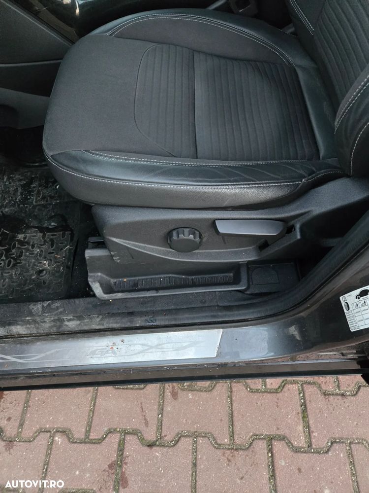 Ford Kuga 2.0 TDCi 4WD Trend - 14