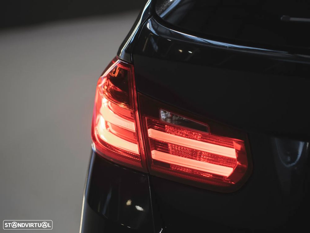 BMW 318 d Touring Aut. Sport Line - 11