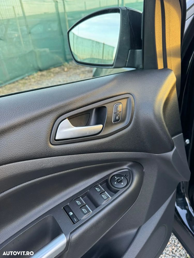 Ford Kuga 1.5 EcoBoost 2x4 Black & Silver - 30