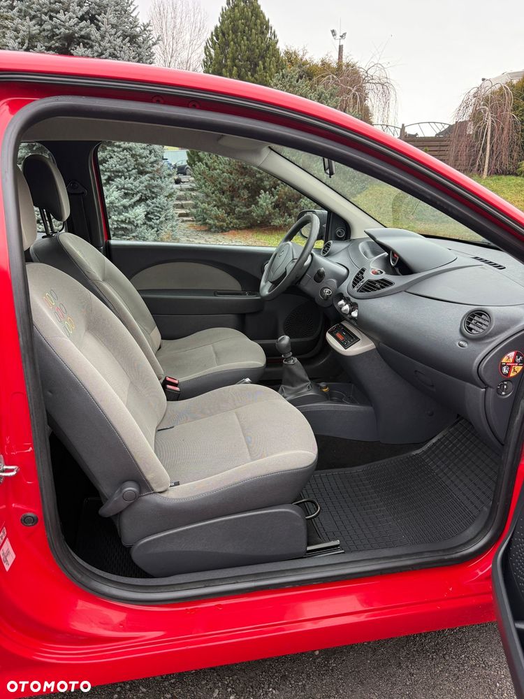 Renault Twingo 1.2 LEV 16V 75 iTwingo - 22