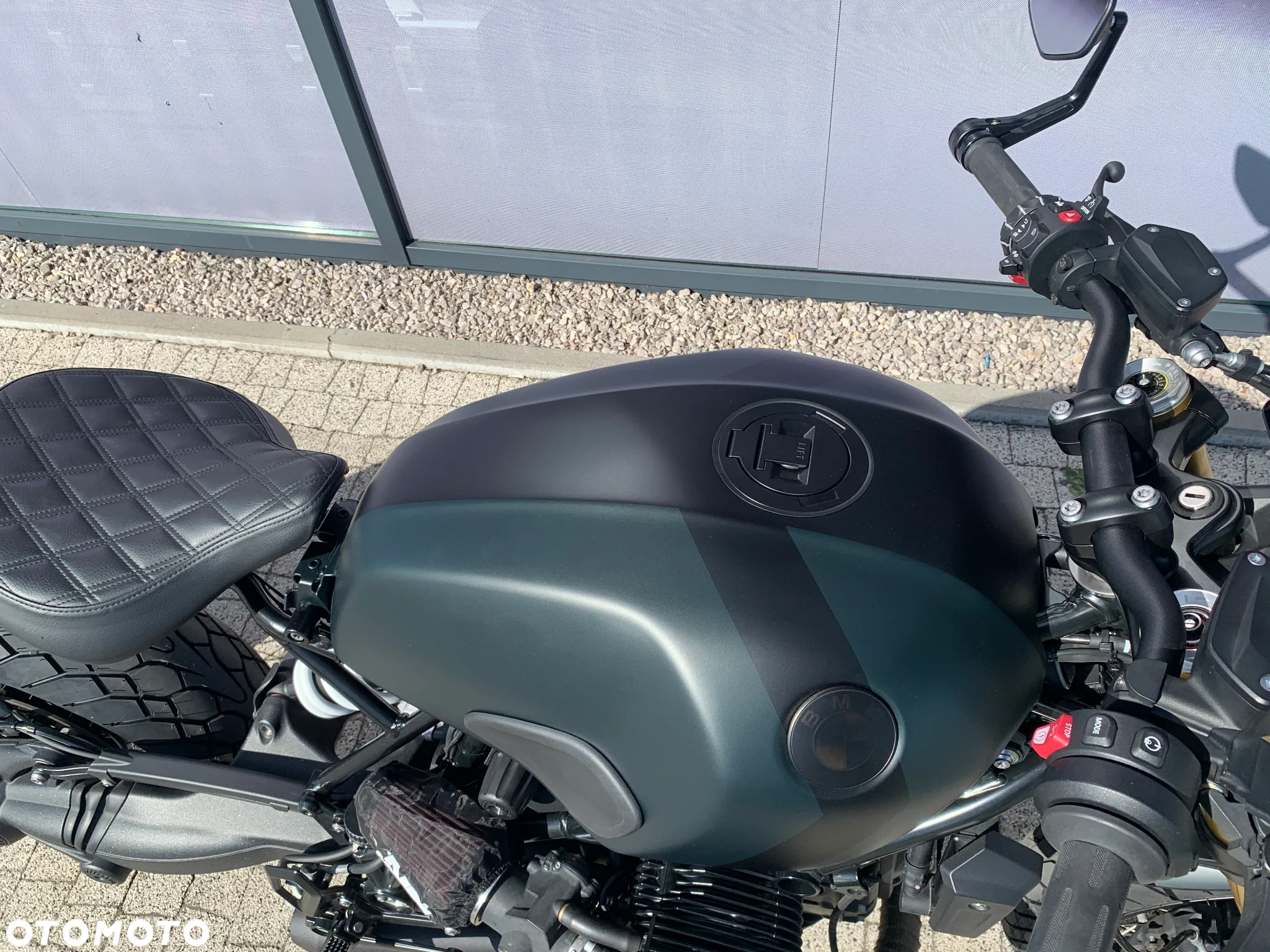 BMW R - 18