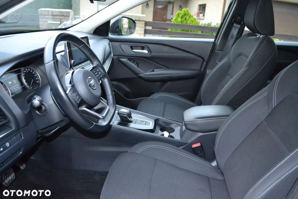 Nissan Qashqai 1.3 DIG-T N-Connecta DCT - 8