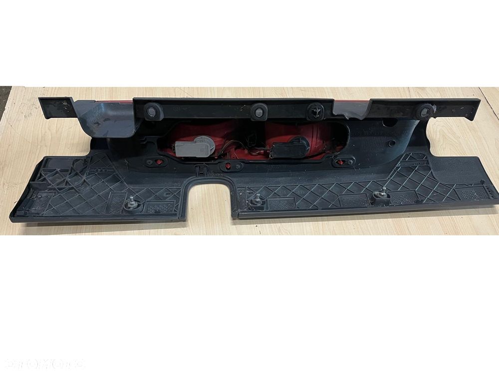 Lampa tylna lewa 93857722 Renault Trafic - 3