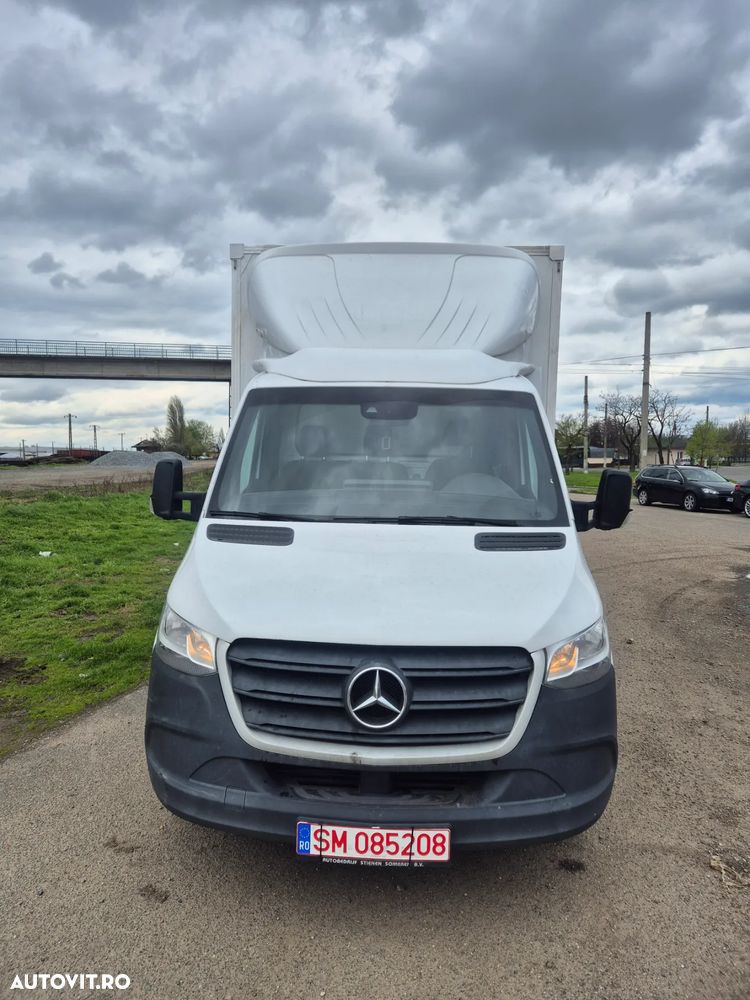 Mercedes-Benz Sprinter - 1