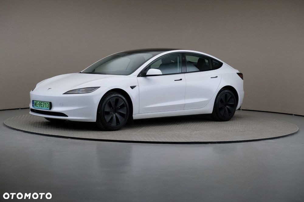 Tesla Model 3 - 1
