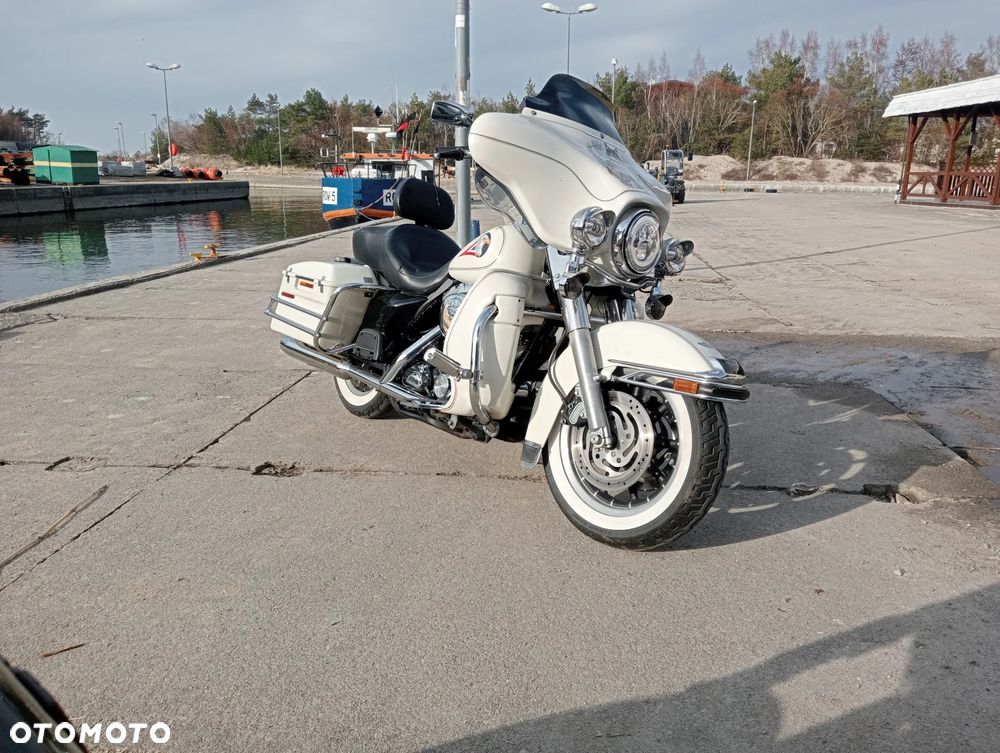 Harley-Davidson FLHT Electra Glide Standard - 5