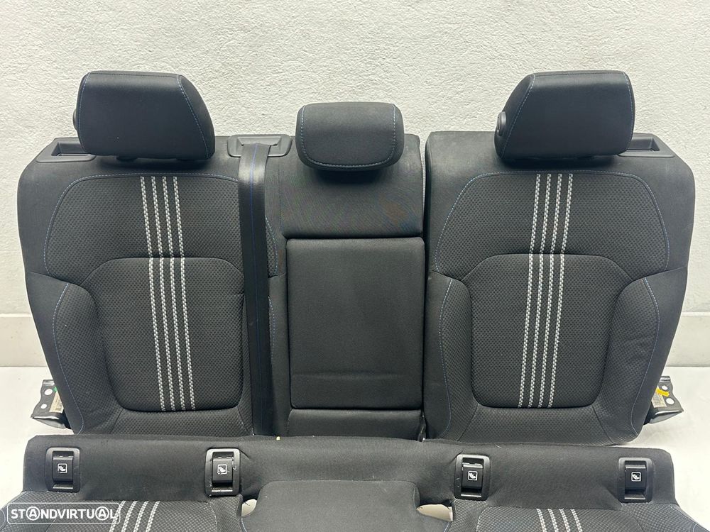 Conjunto Bancos / Interior Completo - Renault Megane IV GT Line (2018) - 12