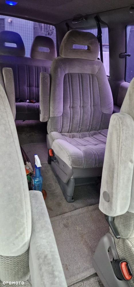 Chrysler Voyager 3.3 LE - 7