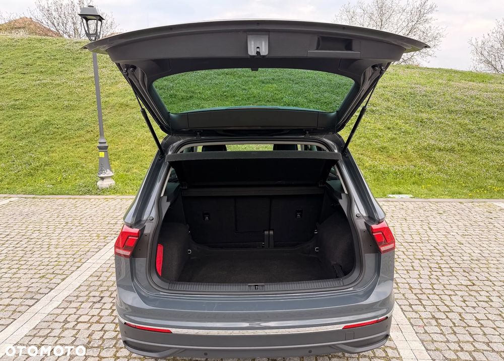 Volkswagen Tiguan 2.0 TDI SCR 4Mot Elegance DSG - 17