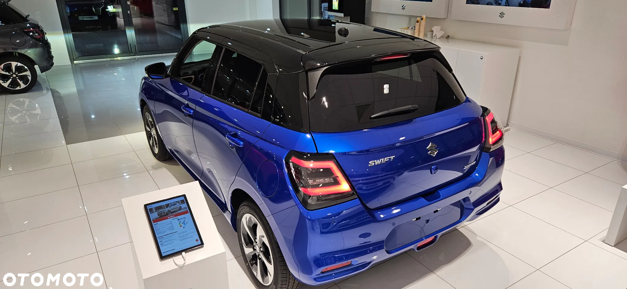 Suzuki Swift 1.2 Dualjet SHVS Elegance CVT - 14
