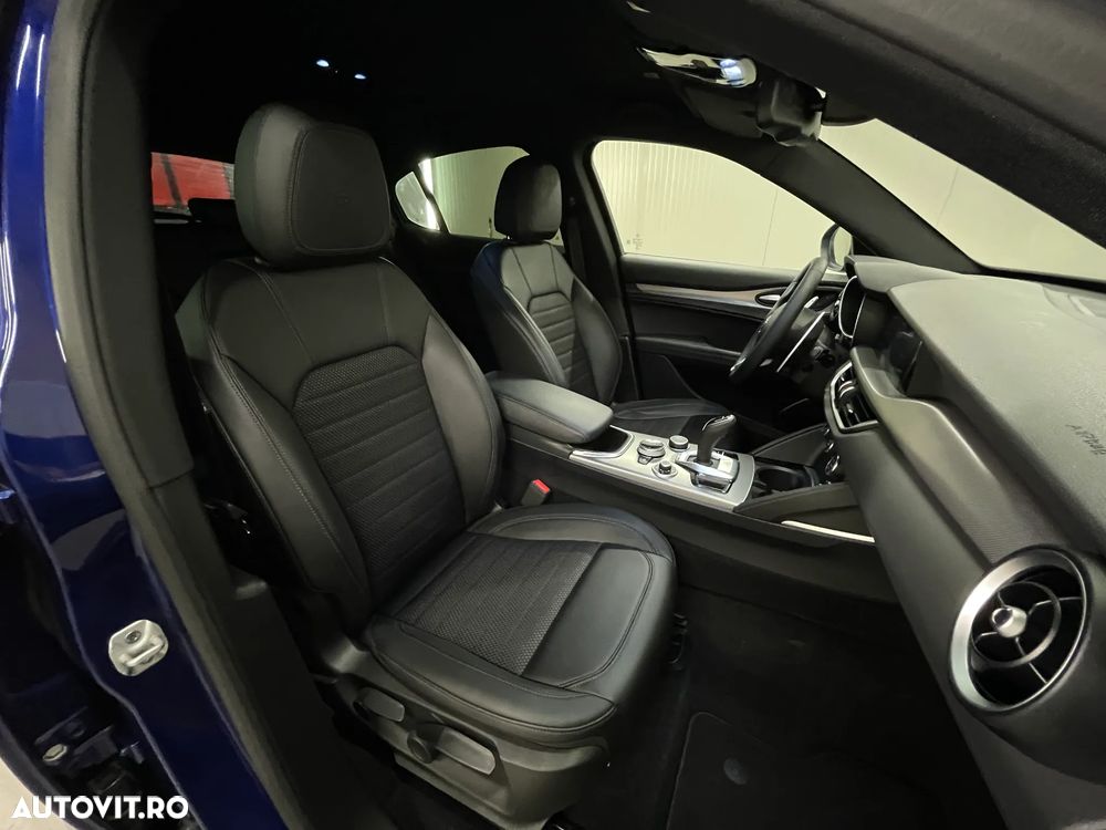 Alfa Romeo Stelvio 2.2 16V AT8 Q4 Business - 11